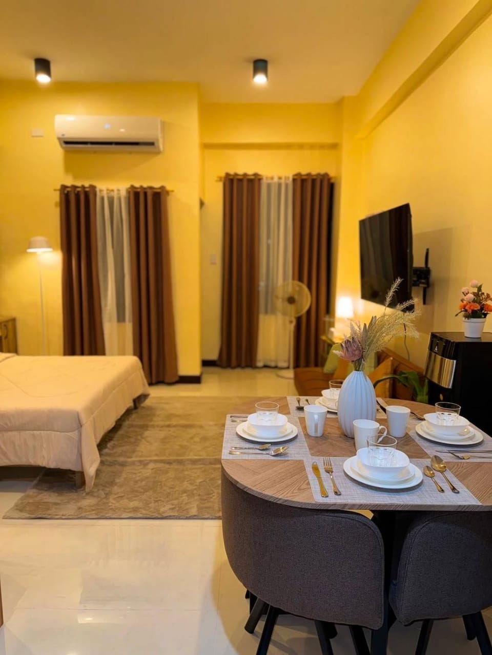 Communal lounge/ TV room, Living room, Dining area, Bedroom
