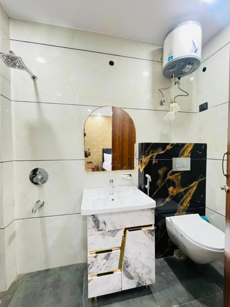 Shower, Toilet, Bathroom