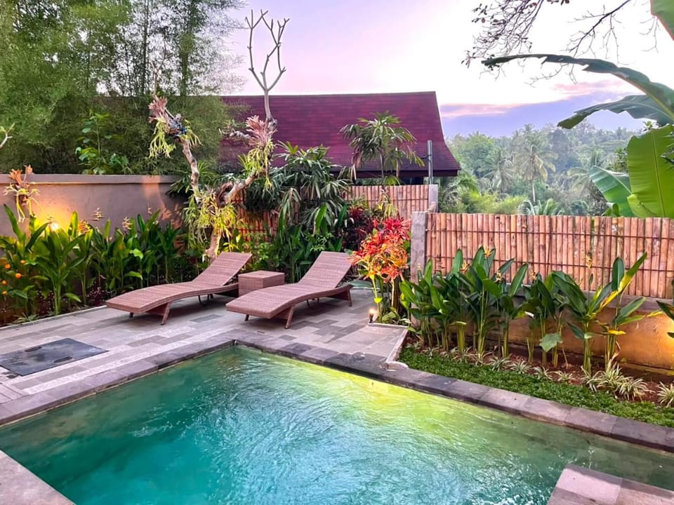 Garden, Pool view
