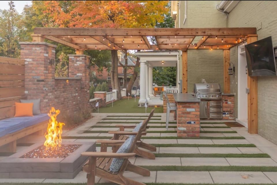 Seating area, Family