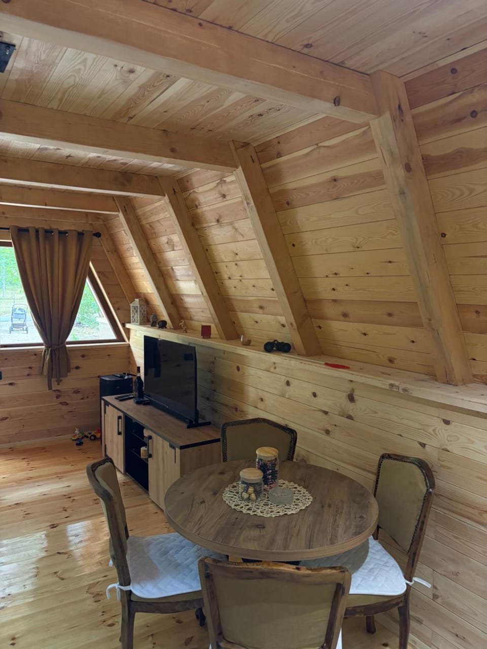 Peak House Komarnica House in Montenegro