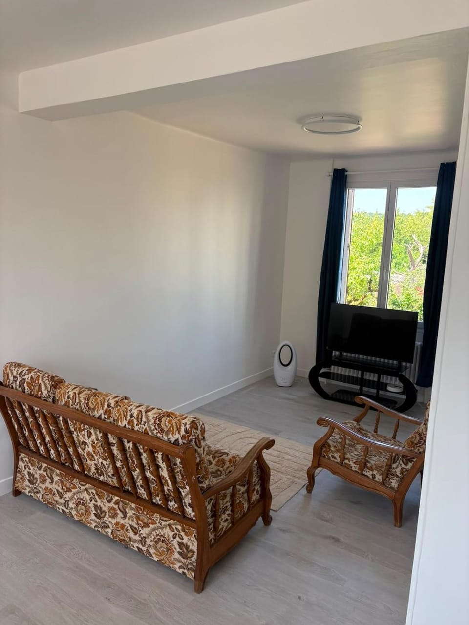 La Garden House - Sens - Downtown Apartment in Bourgogne-Franche-Comté