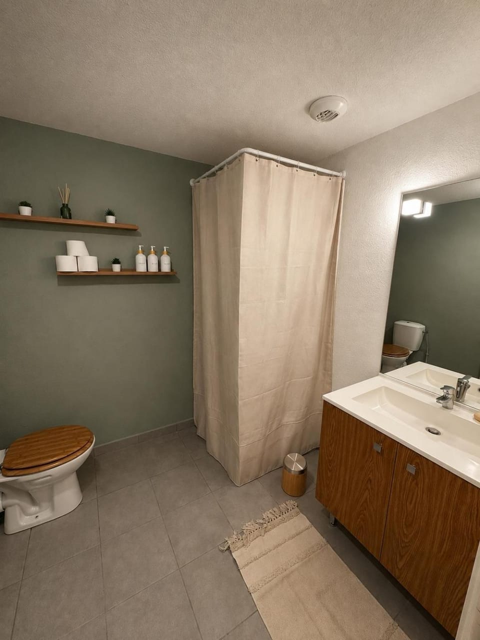 Toilet, Bathroom