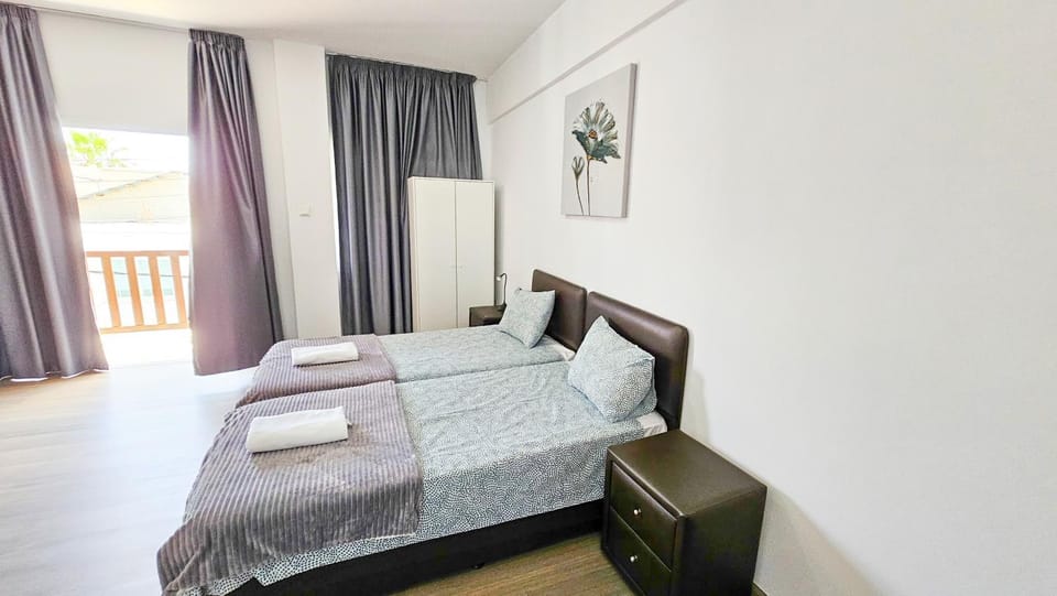 Bed, Balcony/Terrace, Bedroom, towels
