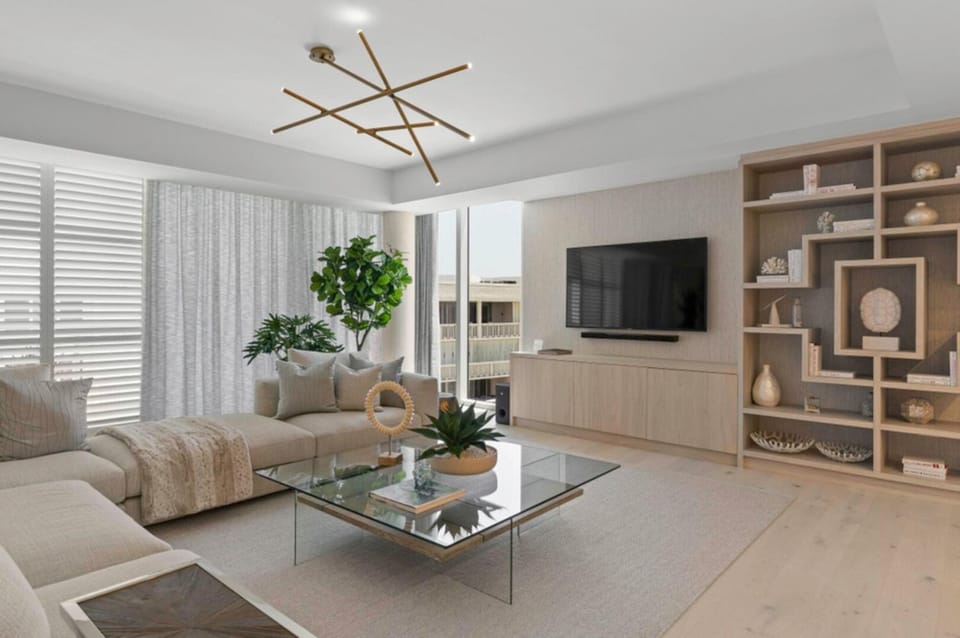 Two Bedroom Oceanfront Residence with Private Den Apartment in South Palm Beach