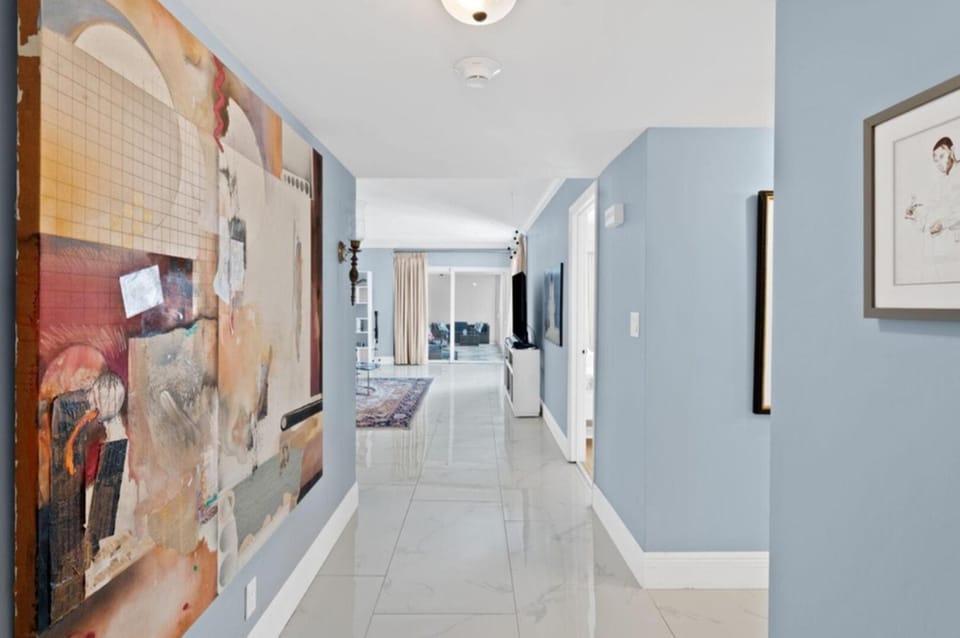 Three Bedroom Oceanfront Home with Endless Views Apartment in Pompano Beach