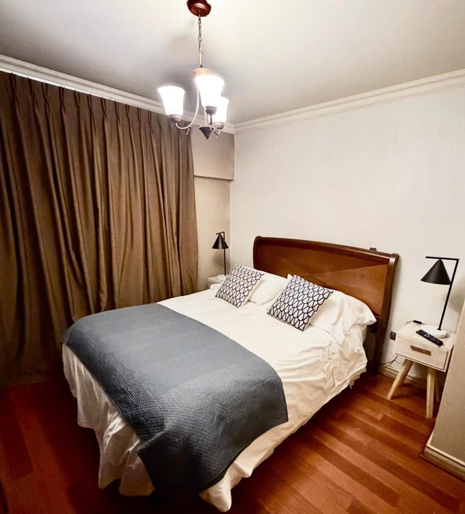 Photo of the whole room, Bedroom