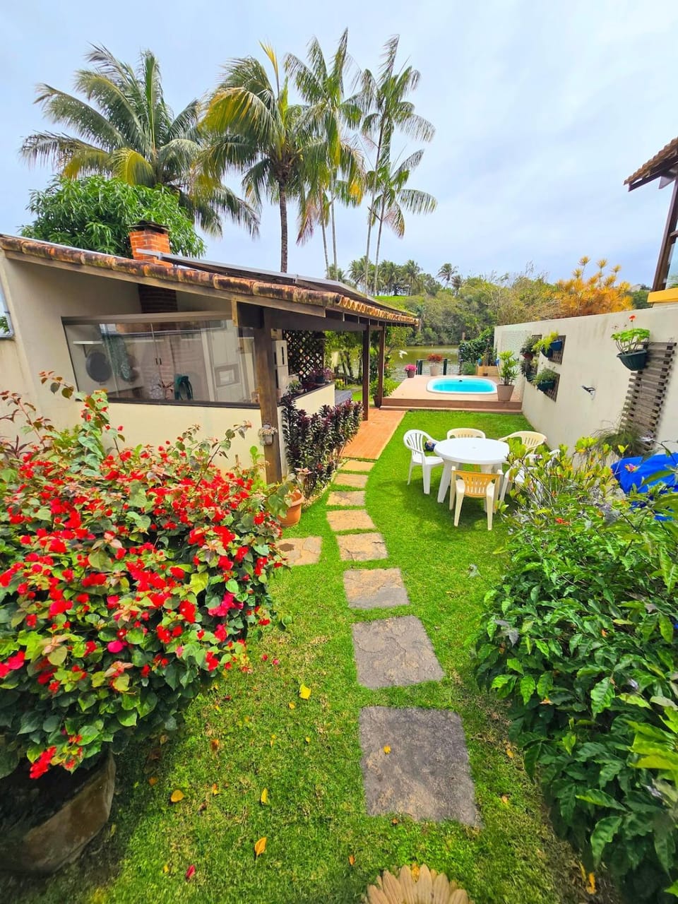 casa enseada Dora · Casa Lagoa e Mar Diversão Total Enseada Azul House in Guarapari