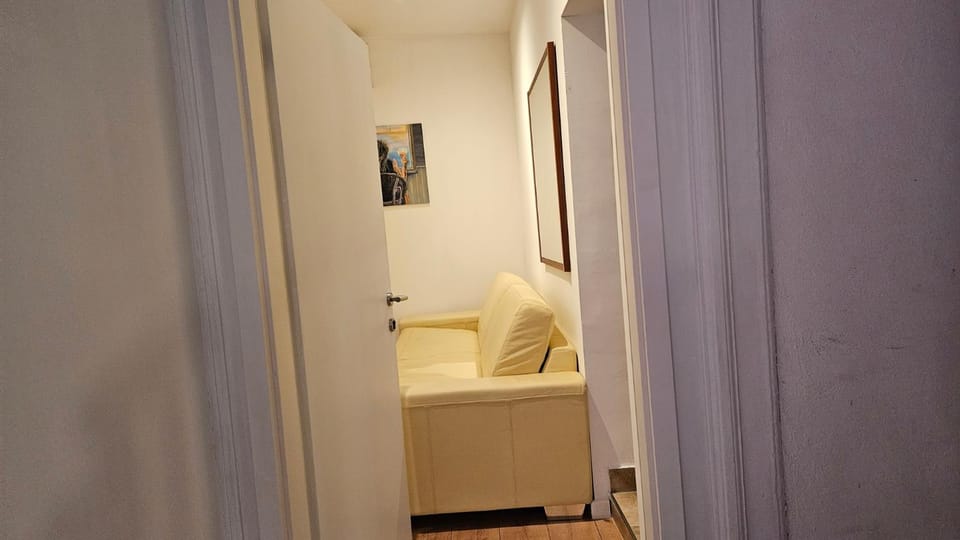 Bed, Living room, Seating area