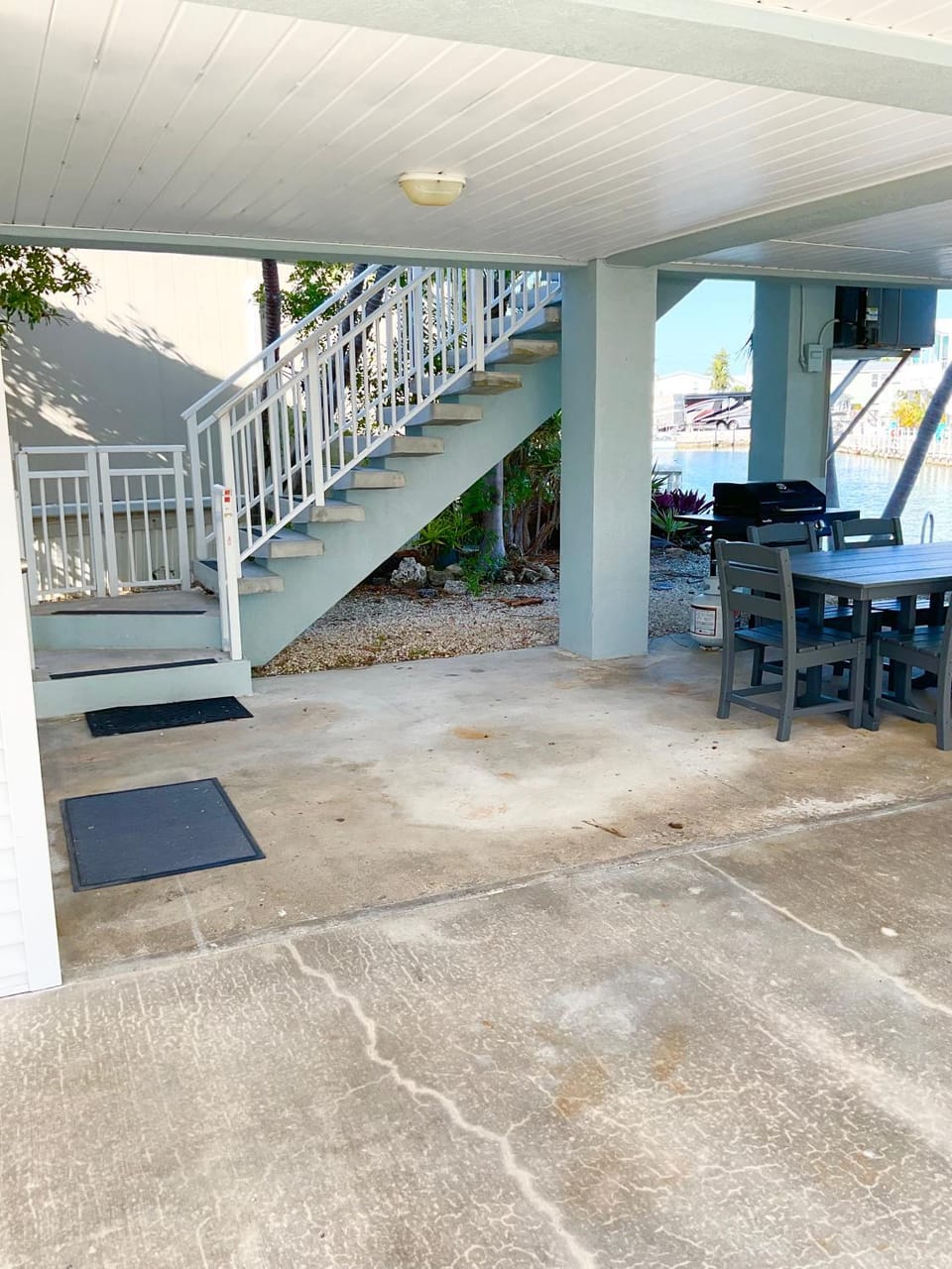Shangri-la in the Keys! Enjoy the water views and a 45' dock space! House in Cudjoe Key