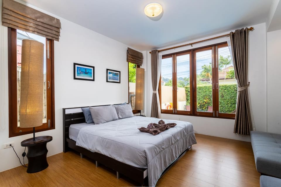Bed, Bedroom