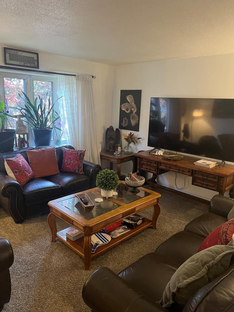 Beautiful bunker hill home with Gym and yard! Apartment in Waterbury