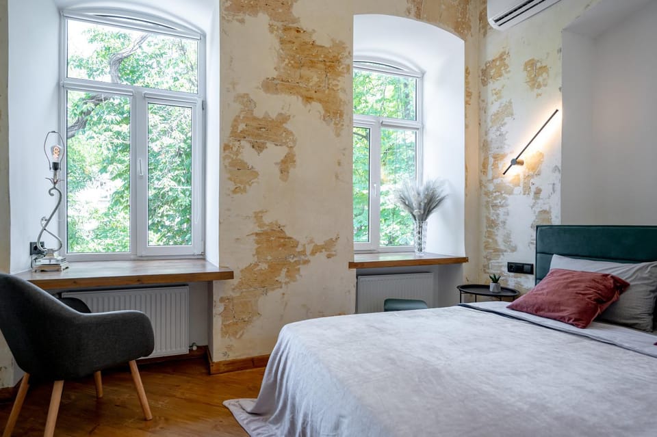 fainorent 3-кімн loft 2 Центр до 10- гостей Apartment in Odessa