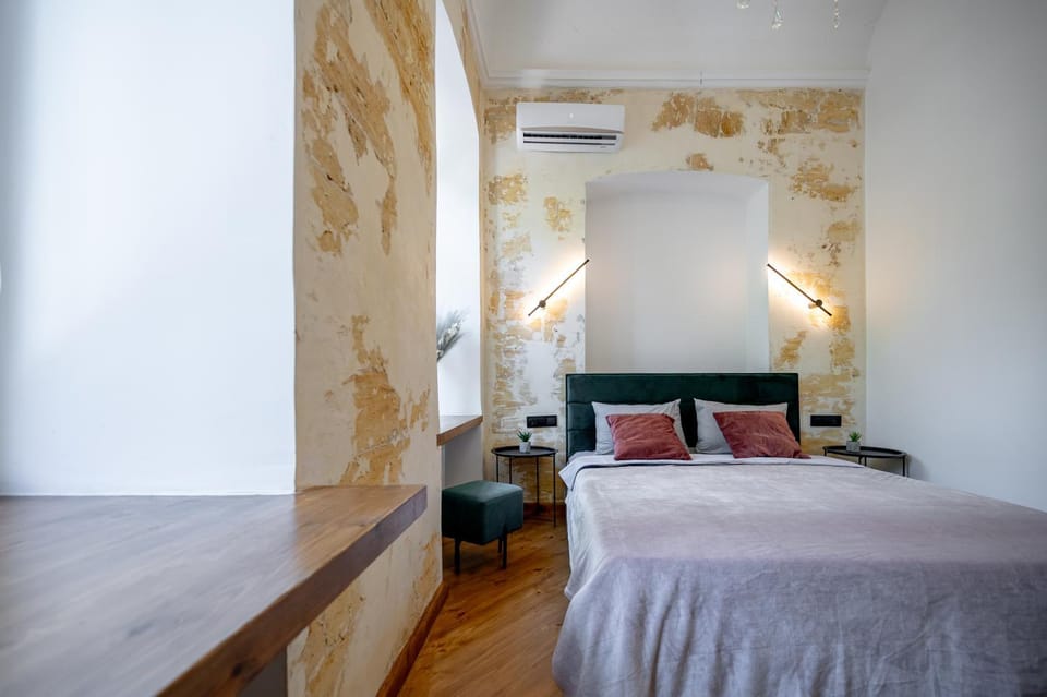 fainorent 3-кімн loft 2 Центр до 10- гостей Apartment in Odessa