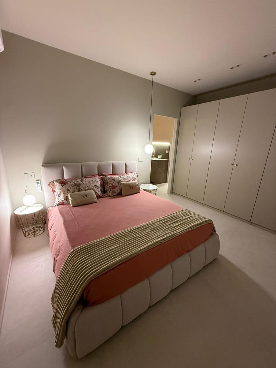 Bed, Bedroom, wardrobe