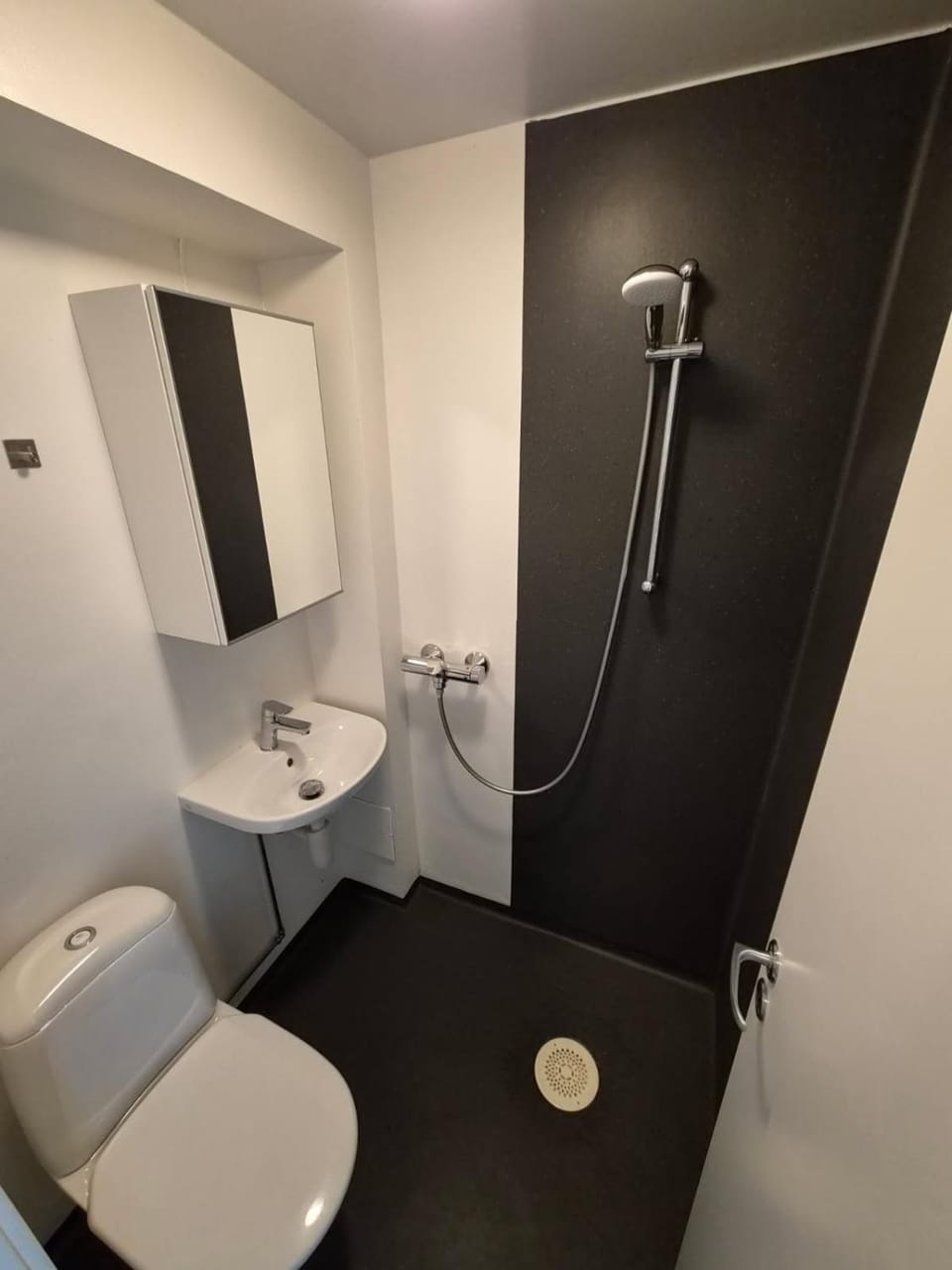 Cozy studio near city, free parking! Apartment in Trondheim