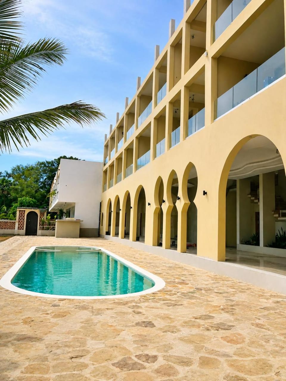 Property building, Swimming pool
