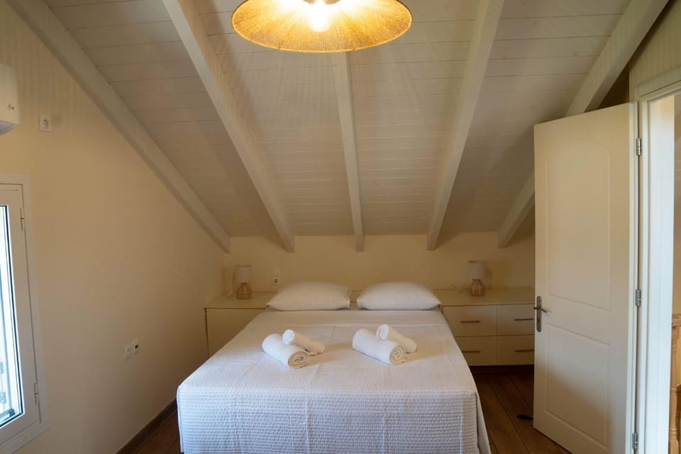 Boheme Mountainside House in Cephalonia