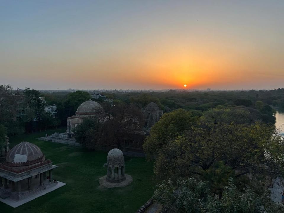 Diwan-E-Khas 2 Apartment in New Delhi