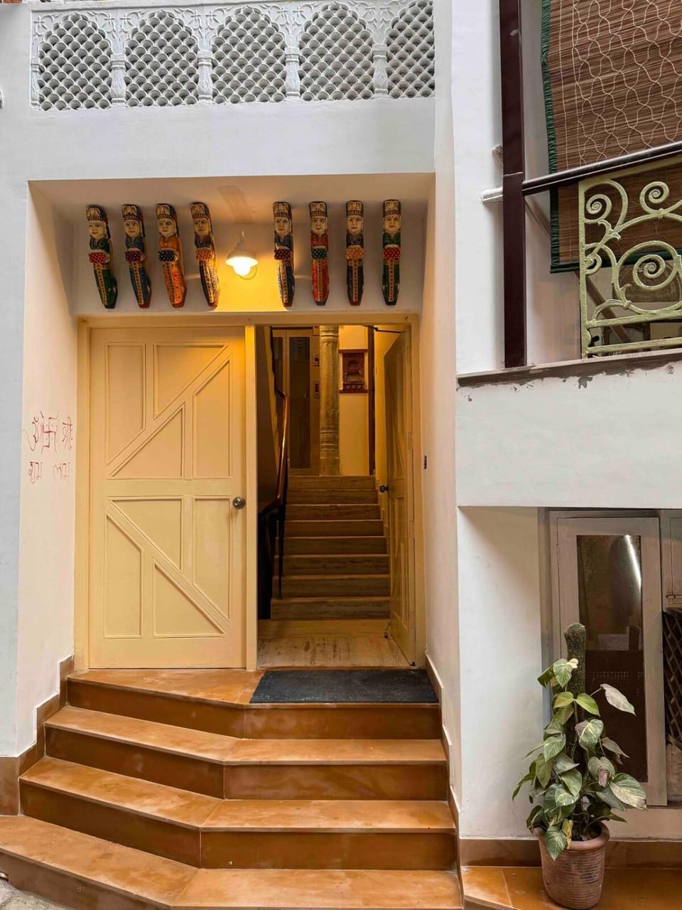 Diwan-E-Khas 3 Apartment in New Delhi