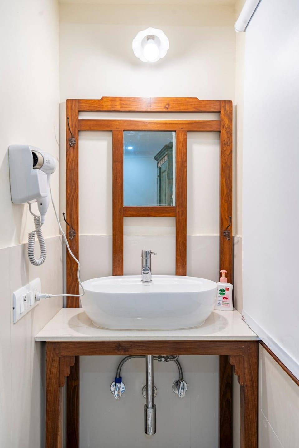 Diwan-E-Khas Platinum Penthouse Apartment in New Delhi