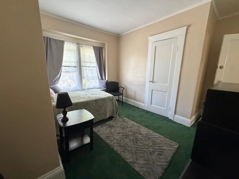 Colonnade Vacation rental in East Cleveland