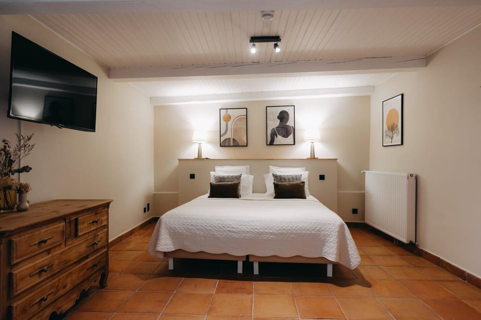 Le Domaine des Marcoujans Bed and Breakfast in Occitanie