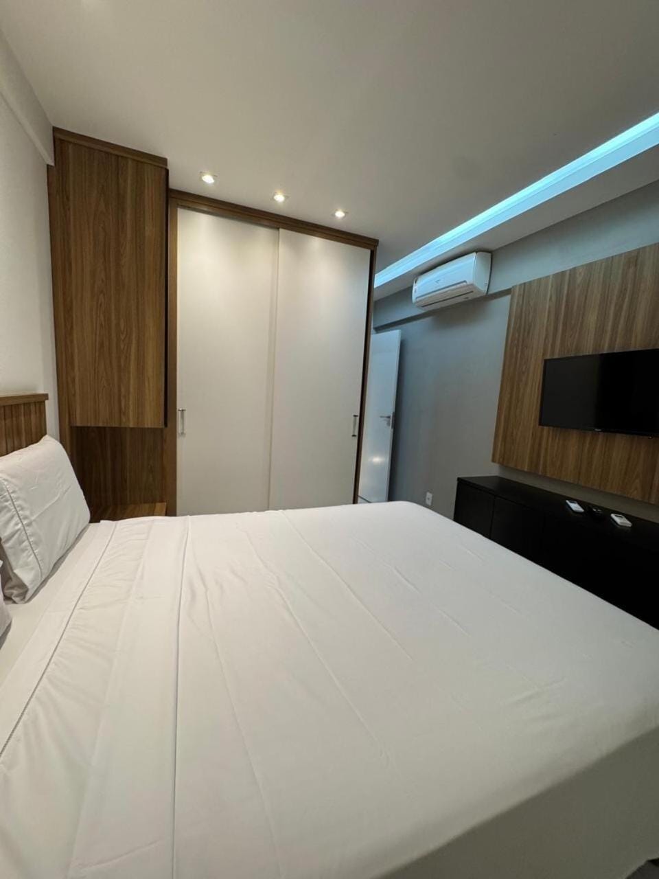 Vista Mar incrivel, conforto, wi-fi, ar, garagem Apartment in Cabo Frio