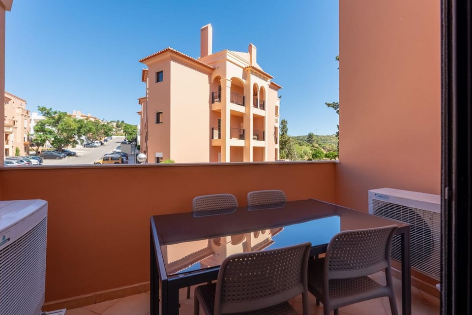 Balcony/Terrace, Dining area