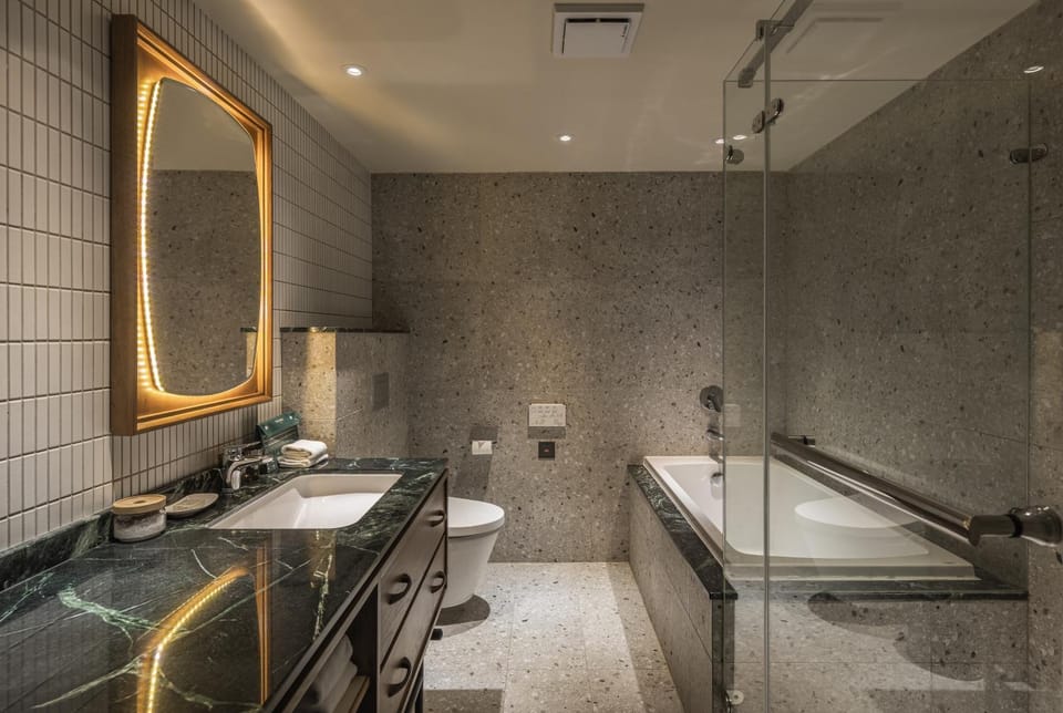 Bathroom, Bath