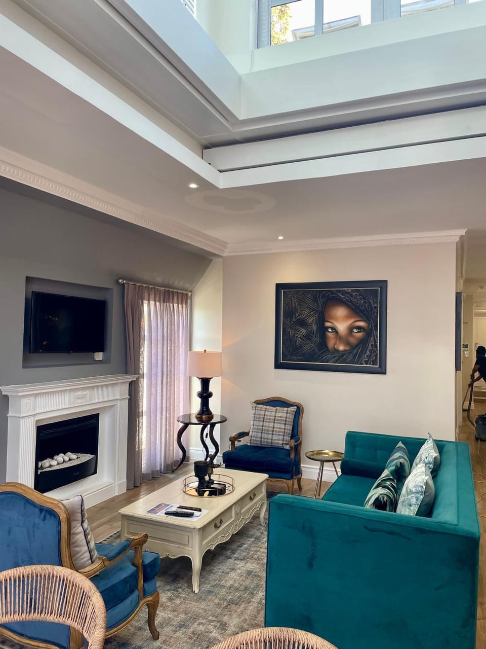 TV and multimedia, Living room, Seating area