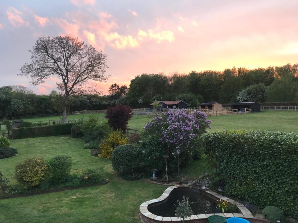 Dutch Cottage Spacious 2-Bed with Large Garden House in Uttlesford