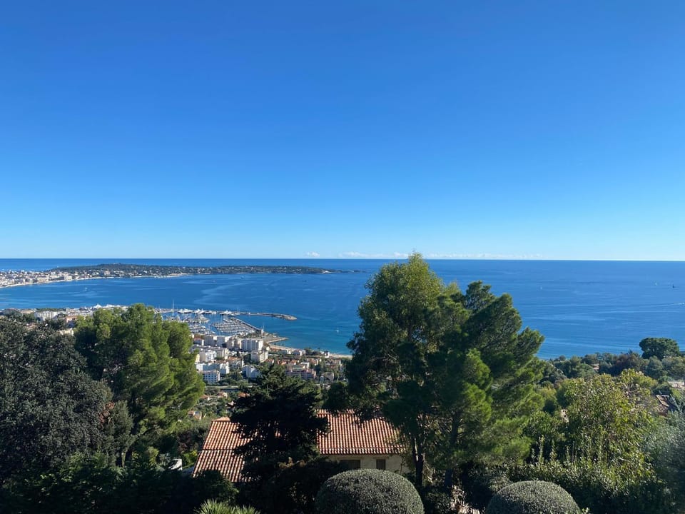 Stunning sea view - beautiful Villa Barcarolle Villa in Cannes