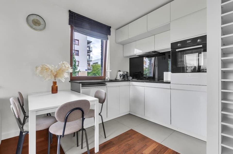 Walnut Apartment with Terrace&Parking Mokotow Apartment in Warsaw