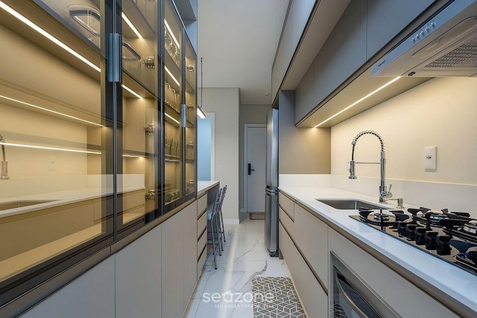 Kitchen or kitchenette, Seating area