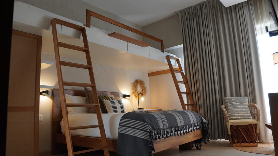 Bed, Photo of the whole room, Bedroom, bunk bed