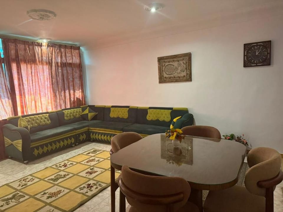 شقه الترا سوبر لوكس أمام سيتي ستارز فندق الانتركونتيننتال عمارات الإمداد مدينه نصر Apartment in Cairo Governorate