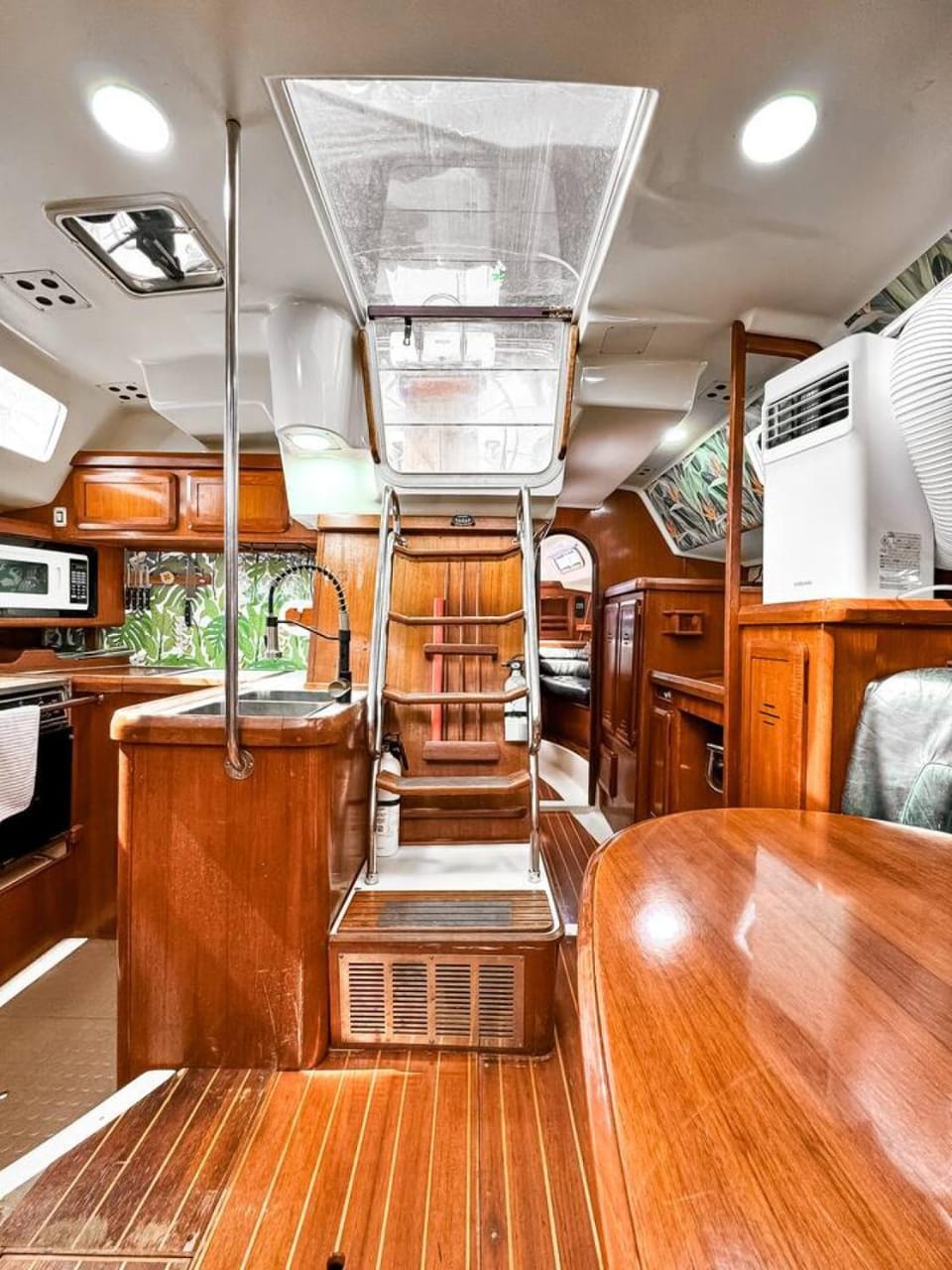 Sailboat Stay and Resort Amenities House in Stock Island