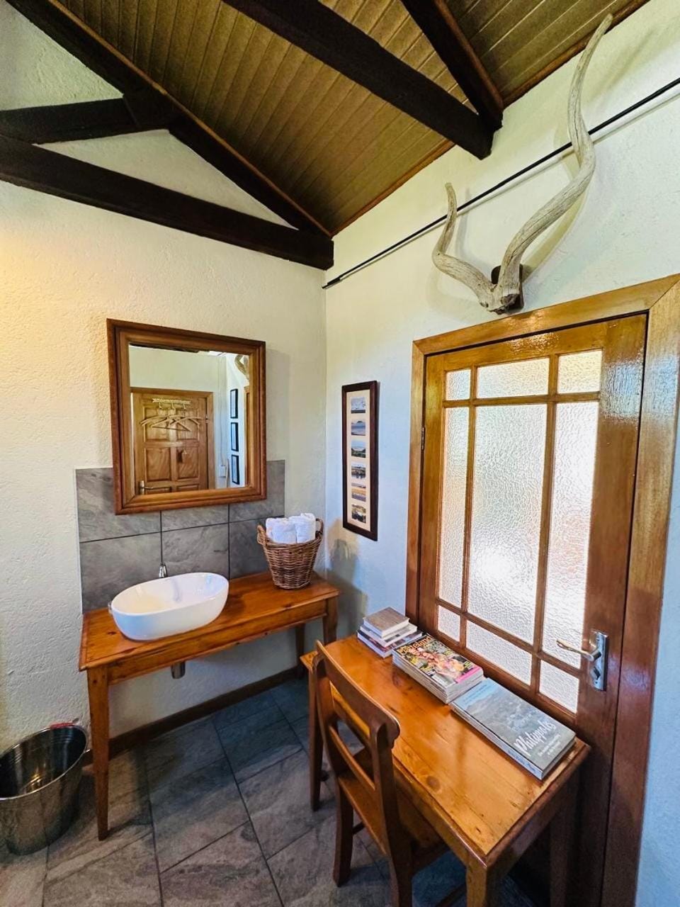 Stalletjie, Restored Karoo Stable with Private Courtyard House in South Africa