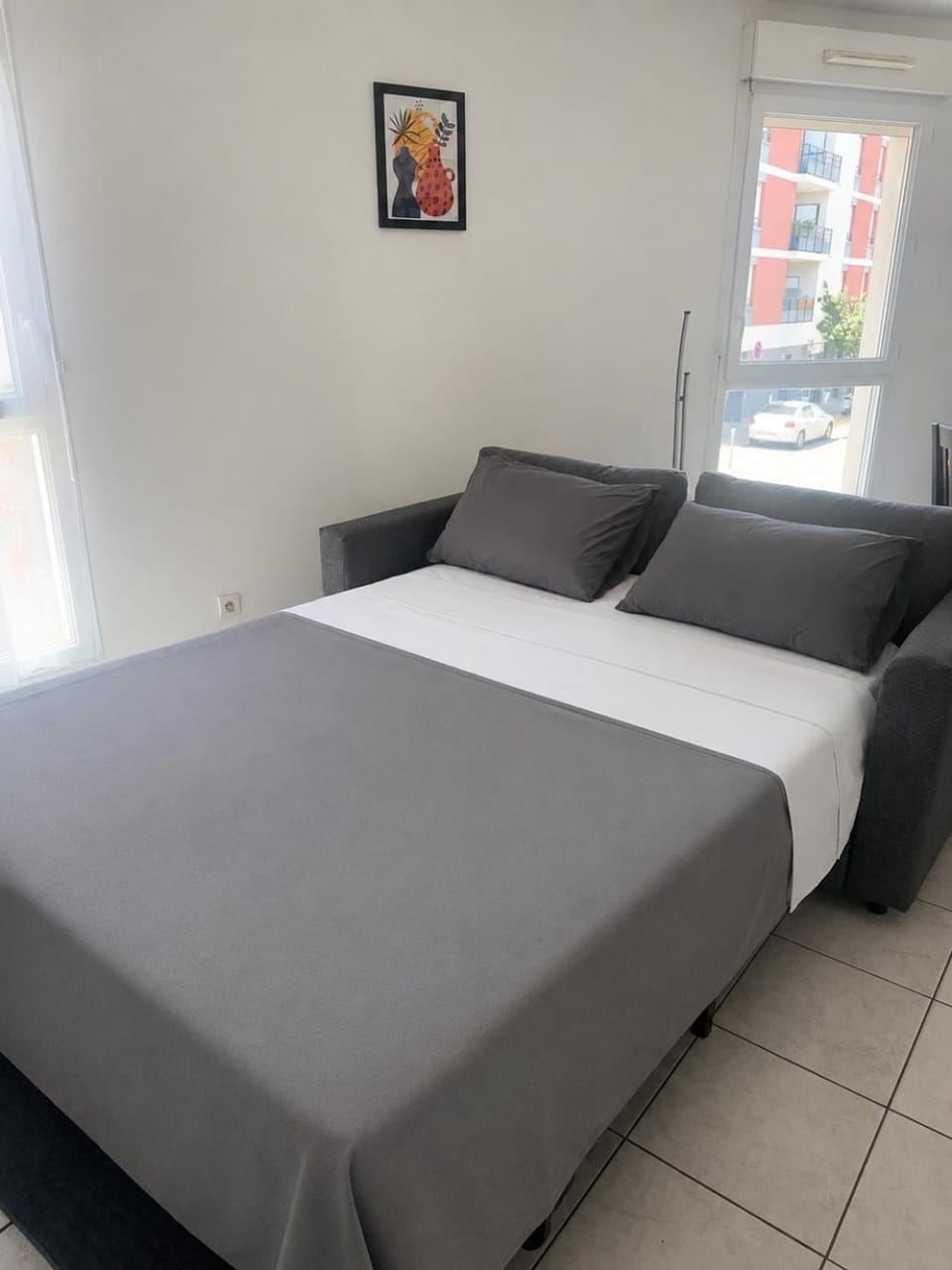 Studio piscine et parking Meyzieu Apartment in Auvergne-Rhône-Alpes