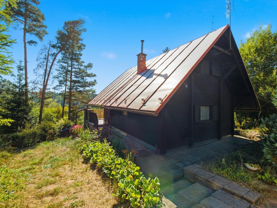 Property building, Day, Natural landscape, Garden view