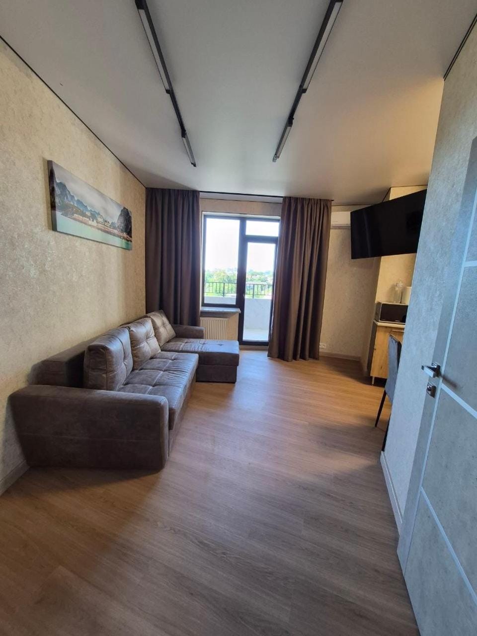TV and multimedia, Living room, Photo of the whole room, Seating area