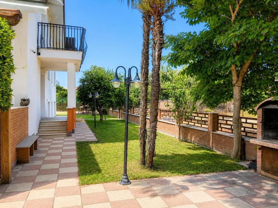 Garden, Balcony/Terrace