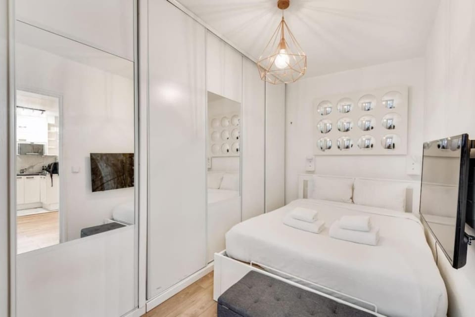 Apartment 4 people Malesherbes Parc Monceau Apartment in Paris