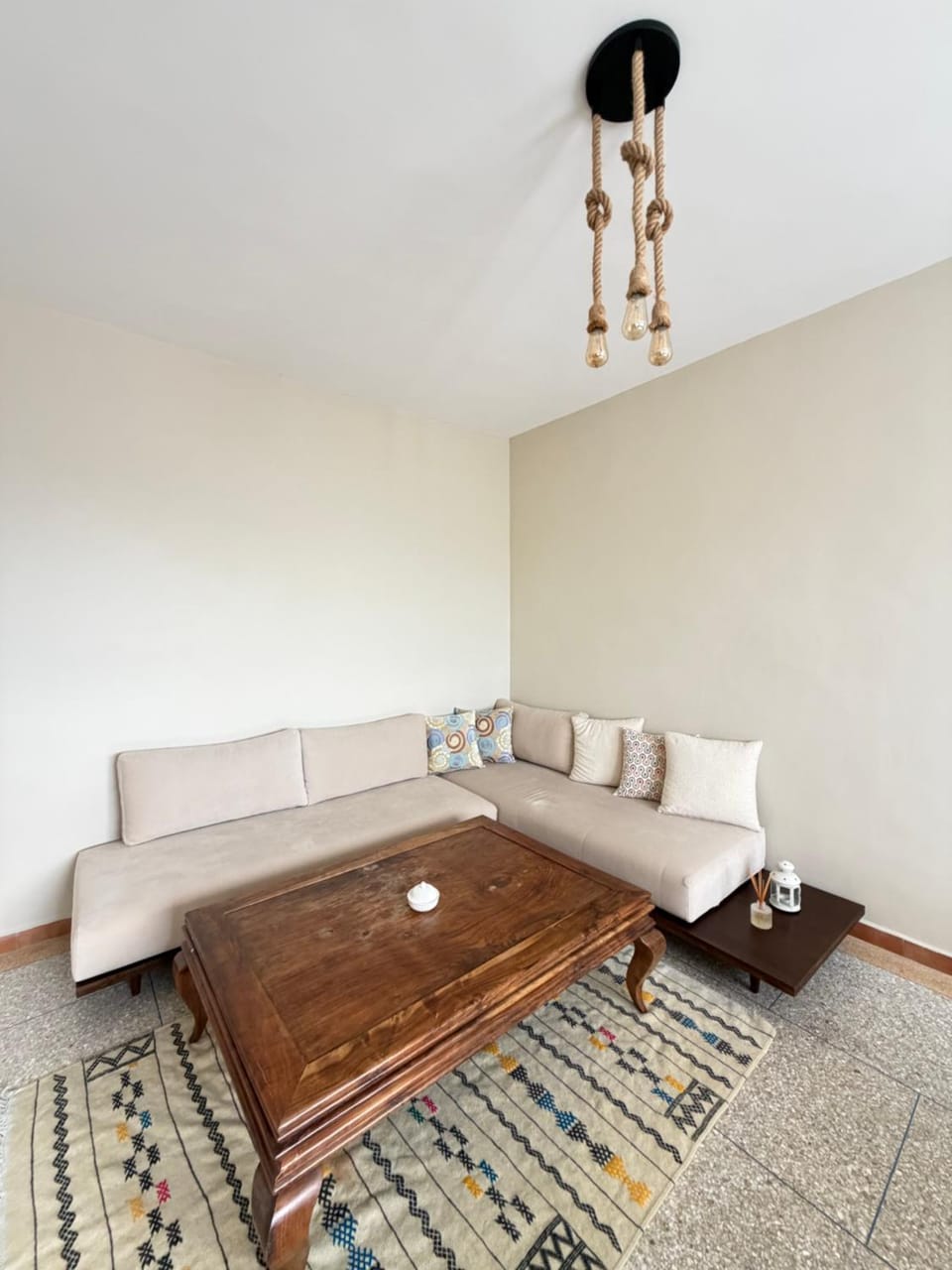 Living room, Photo of the whole room, Seating area, Dining area