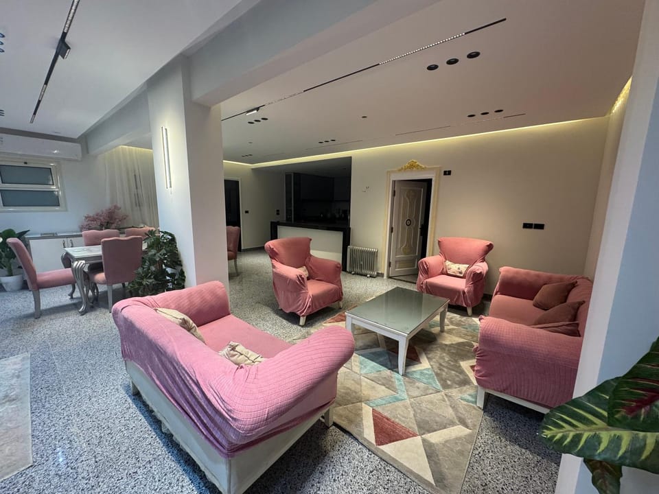 كمبوند ذايد هايتس الشيخ ذايد شقه مفروشه Apartment in Egypt