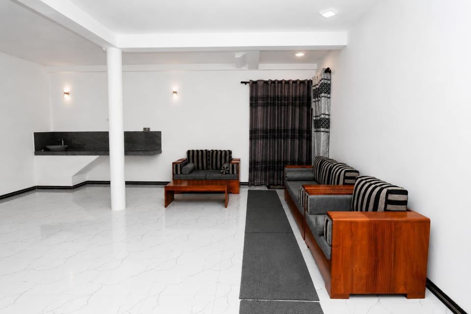 Kitchen or kitchenette, Living room, Seating area