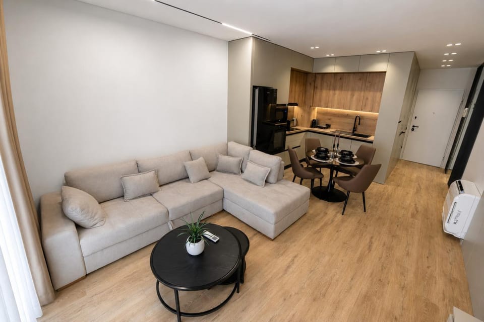Kitchen or kitchenette, Living room, Dining area