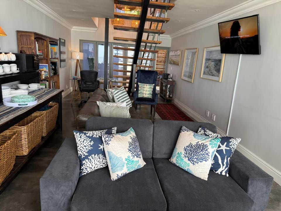 Lounge or bar