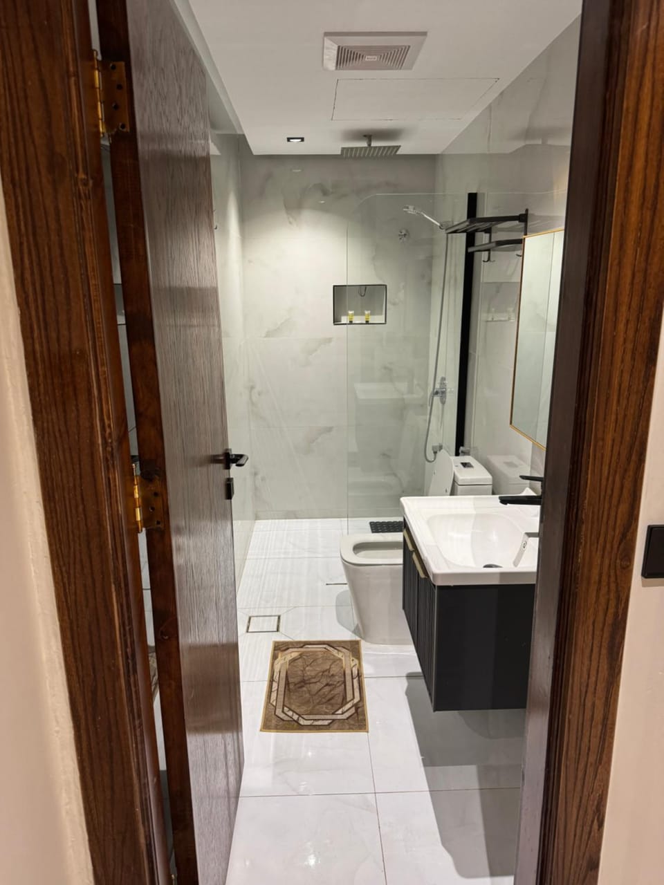 Suite aloraini اجنحة العريني 2 Apartment in Al Madinah Province